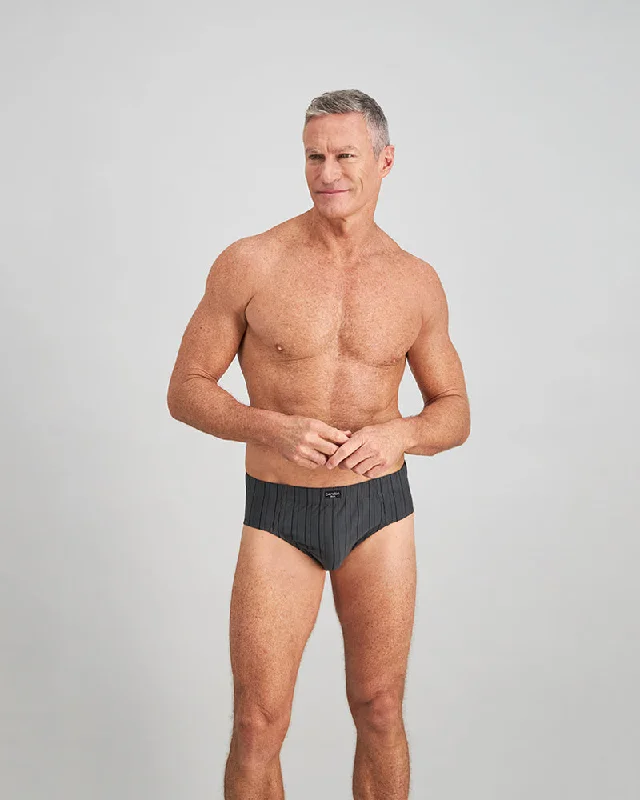 Cotton - blend men's briefs for added stretchCotton Stretch Mens Brief