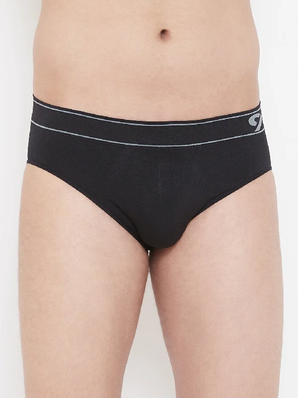 Soft cotton men's briefs for ultimate comfortC9 Airwear Brief For Men's - Black