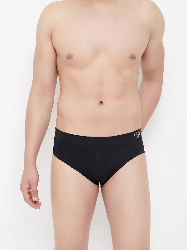 Cotton - blend men's briefs for added stretchC9 Airwear Brief For Men's - Black Solid