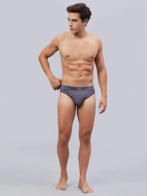 Men's briefs with a wide waistband for comfortC9 AIRWEAR Skin friendly Men's Seamless Basic Briefs - Charcoal