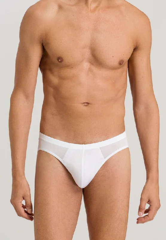Light - weight men's briefs for summer wearCotton Sporty Briefs