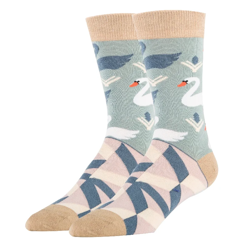 Striped men's crew socks for a classic lookBlack Swan
