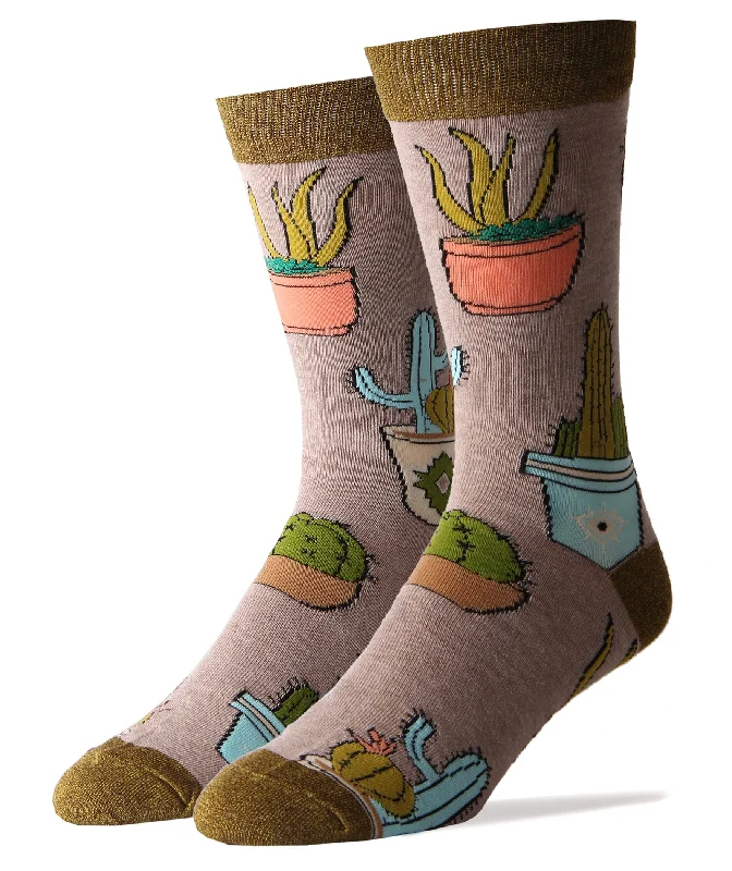Soft - touch men's crew socks for a gentle feelCactus Hugs