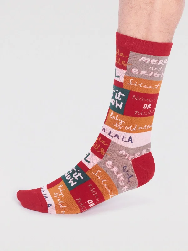 No - show men's socks for wearing with loafersCaleb Organic Cotton Christmas Slogan Socks - Bright Red