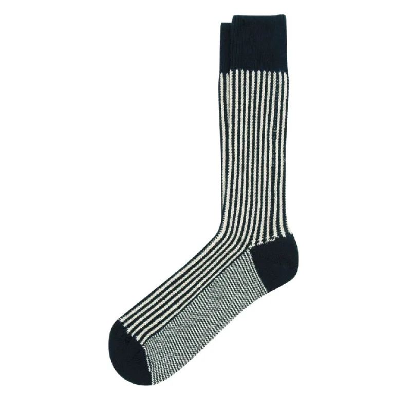 Sheer men's socks for a delicate appearanceCapri Socks