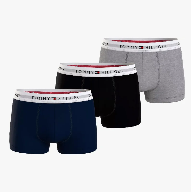 Breathable men's trunks for all - day wearESSENTIAL LOGO 3 Pack Trunks Men Multicoloured Desert Sky/Black