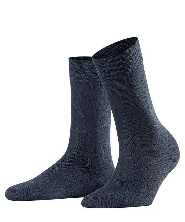 Dress men's socks for business and formal wearFalke Sensitive London Cotton Anklet Socks