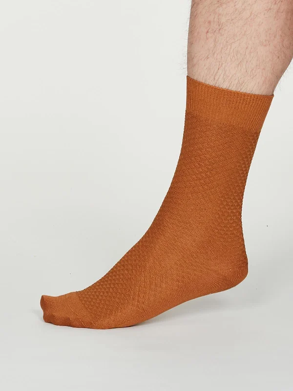 Silk men's socks for a smooth and soft touchGEOFFREY SOCKS - AMBER