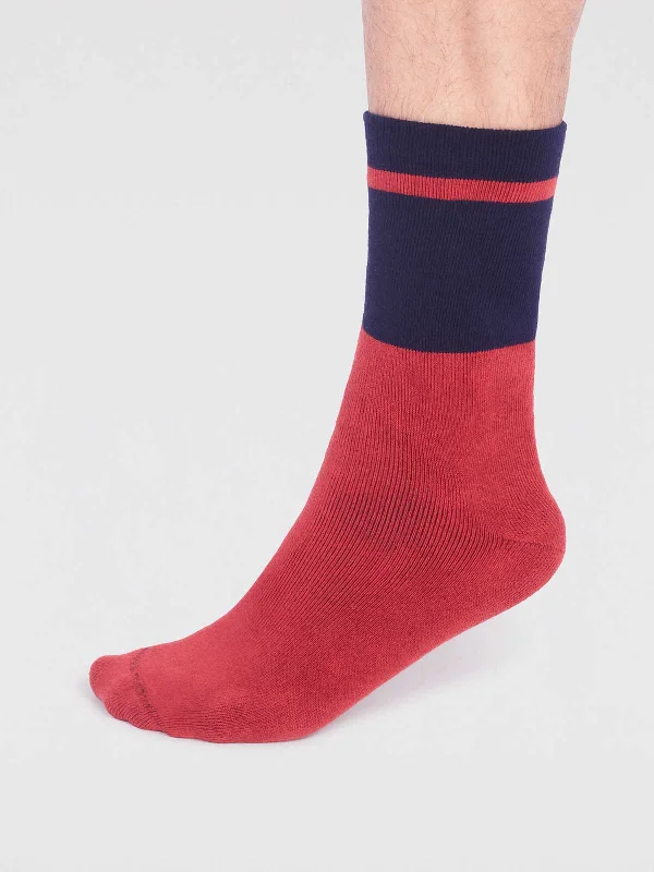 Moisture - wicking men's socks for drynessGordon Organic Cotton Plain Walker Socks - Black