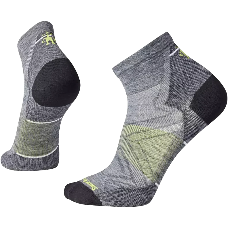 Sheer men's socks for a delicate appearanceMen's Run Zero Cushion Ankle