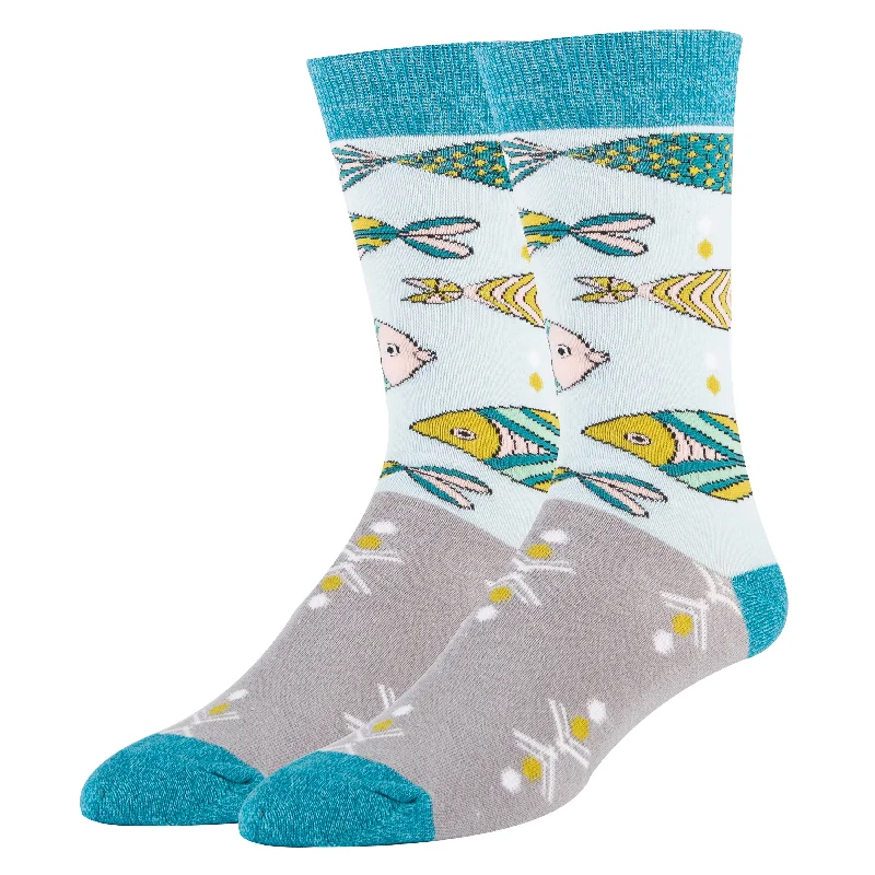 Casual men's crew socks for everyday useSchool of Fish