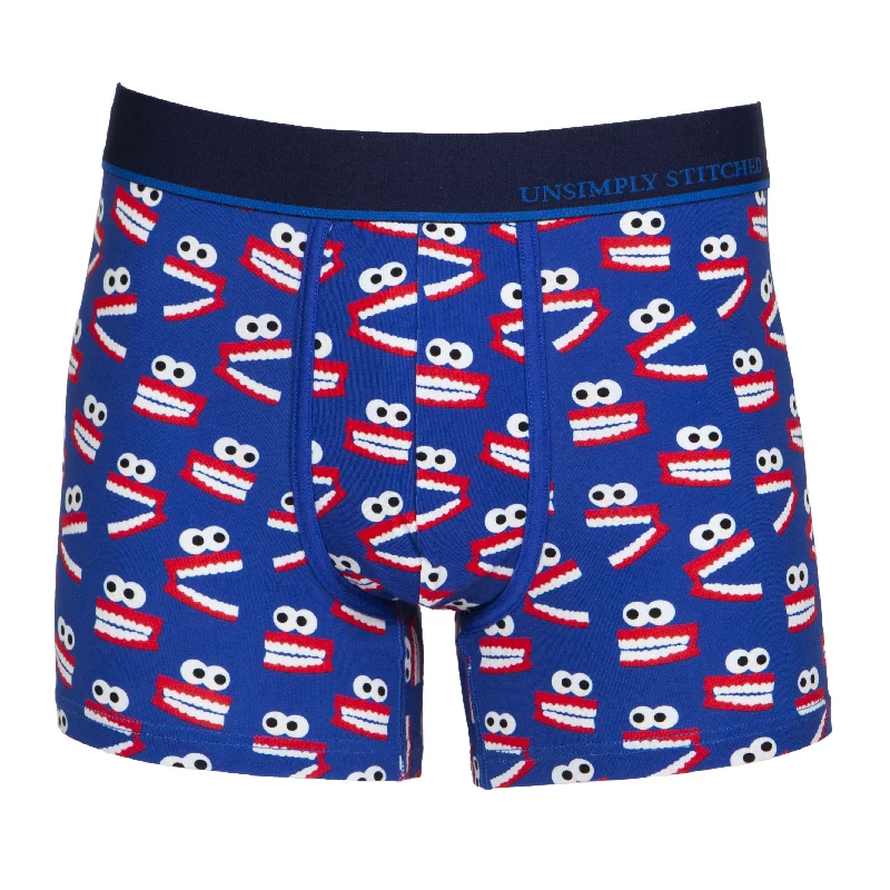 Men's trunks with a contoured pouch designChatting Teeth Boxer Trunk