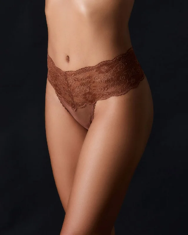 Neon - colored men's thongs for a bold statementVictoire Tous Les Jour Thong
