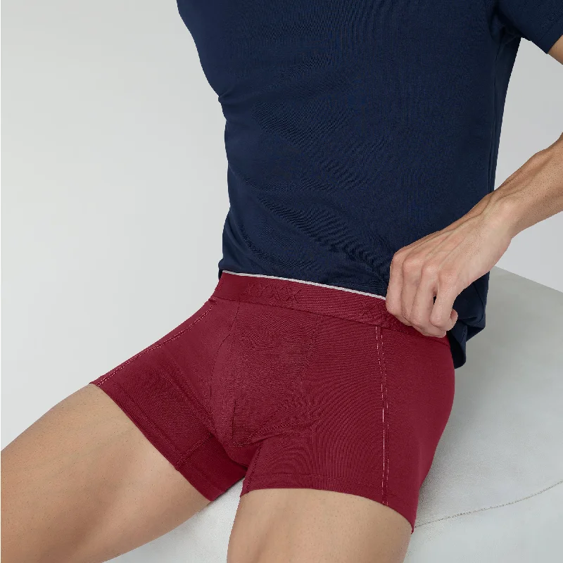 Slim - cut men's trunks for a modern styleCrux Cotton Stretch Trunks Bold Burgundy