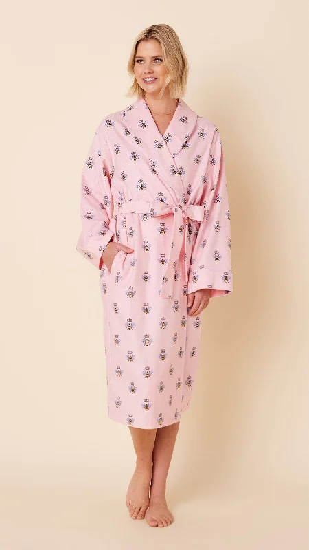 Leather men's thongs for a fetish lookQueen Bee Flannel Robe - Pink