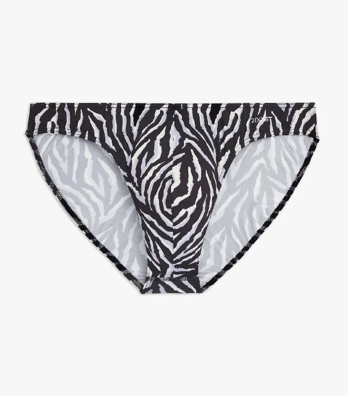 Performance men's briefs for athletesSliq Hip Brief